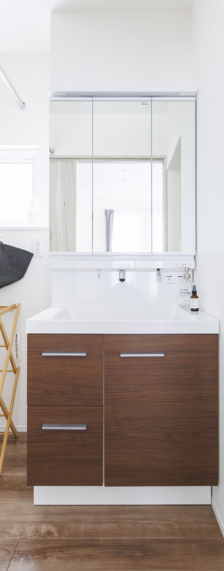 洗面化粧台の写真