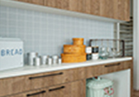 オリジナル食器棚の写真